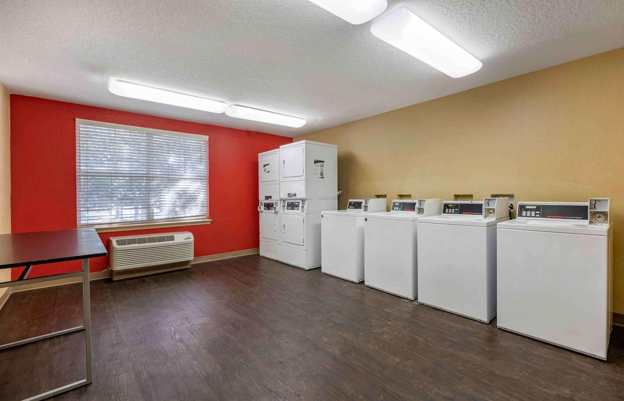 Extended Stay America Select Suites - Orlando - Maitland - Summit Tower Blvd Altamonte Springs Exterior photo