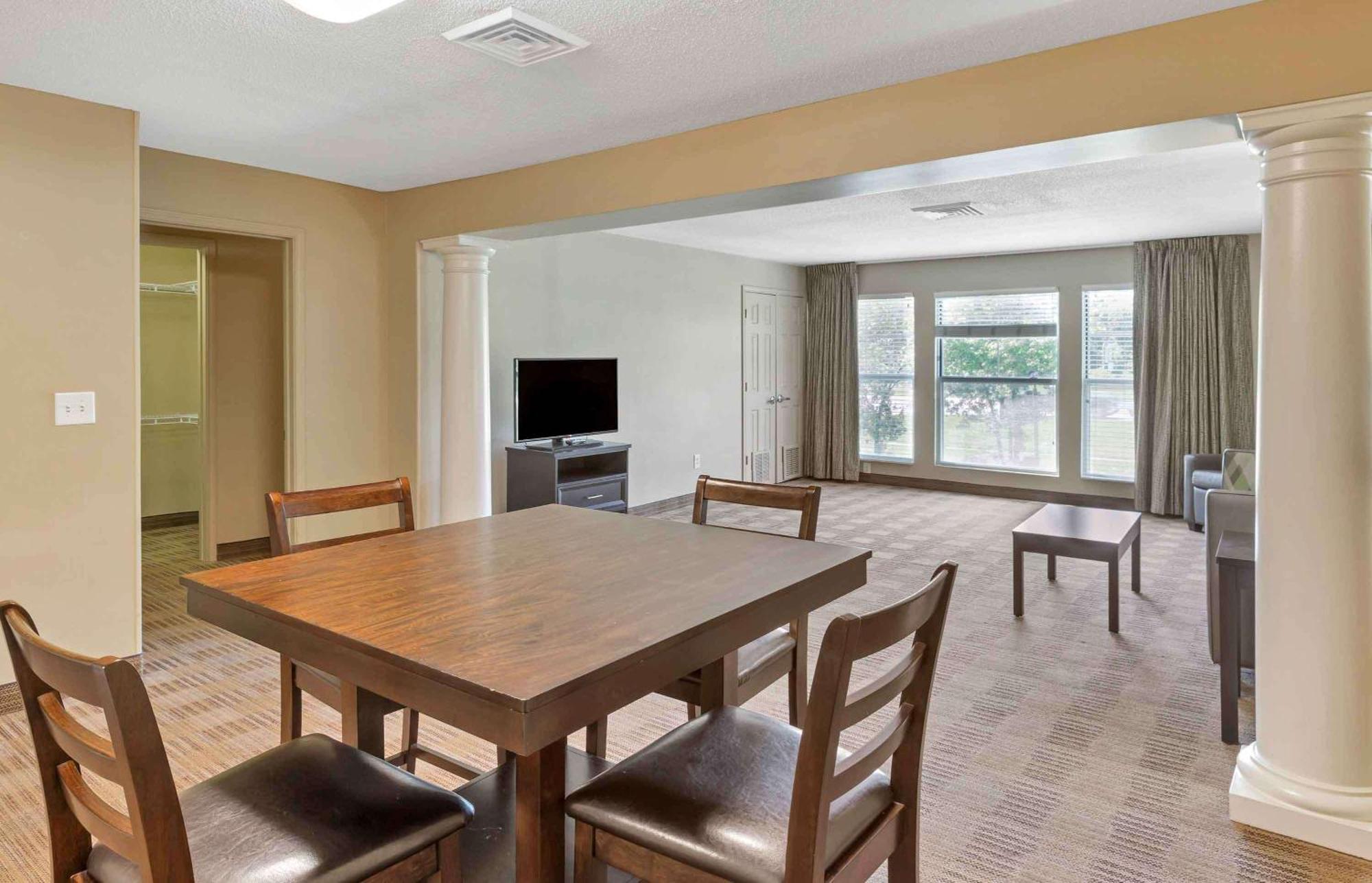 Extended Stay America Select Suites - Orlando - Maitland - Summit Tower Blvd Altamonte Springs Exterior photo
