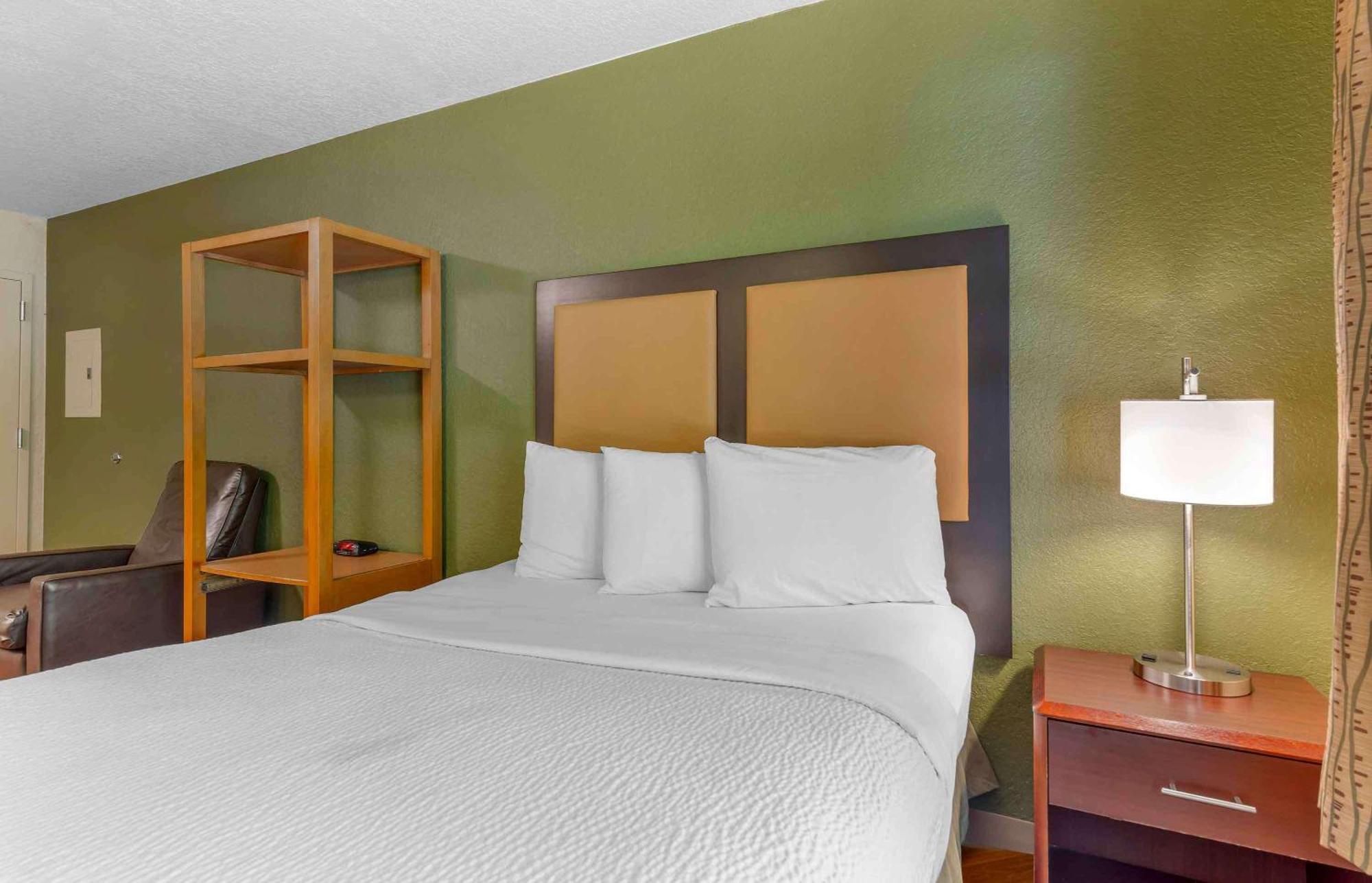 Extended Stay America Select Suites - Orlando - Maitland - Summit Tower Blvd Altamonte Springs Exterior photo